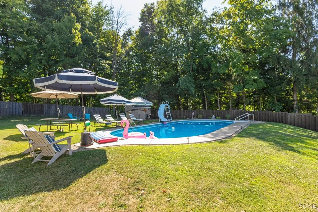 100 Shady Lane, Manlius, New York 13066, Manlius, New York 13066, 3 Bedrooms Bedrooms, 8 Rooms Rooms,2 BathroomsBathrooms,Residential,Closed,100 Shady Lane, Manlius, New York 13066,0,S1629858