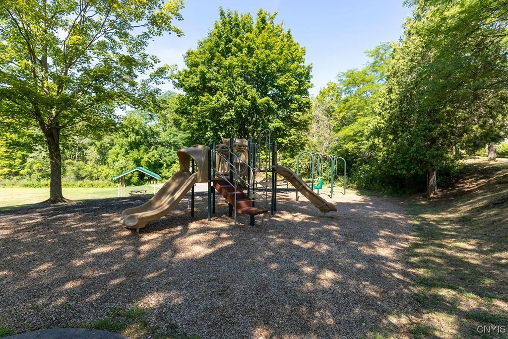 100 Shady Lane, Manlius, New York 13066, Manlius, New York 13066, 3 Bedrooms Bedrooms, 8 Rooms Rooms,2 BathroomsBathrooms,Residential,Closed,100 Shady Lane, Manlius, New York 13066,0,S1629858