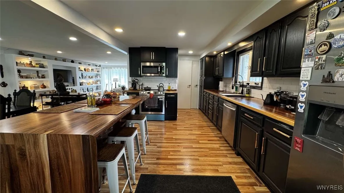 80 Edge Park Avenue, Buffalo, New York 14216, Buffalo, New York 14216, 3 Bedrooms Bedrooms, 9 Rooms Rooms,2 BathroomsBathrooms,Residential,Closed,80 Edge Park Avenue, Buffalo, New York 14216,0,B1630439