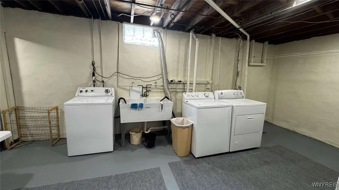 80 Edge Park Avenue, Buffalo, New York 14216, Buffalo, New York 14216, 3 Bedrooms Bedrooms, 9 Rooms Rooms,2 BathroomsBathrooms,Residential,Closed,80 Edge Park Avenue, Buffalo, New York 14216,0,B1630439