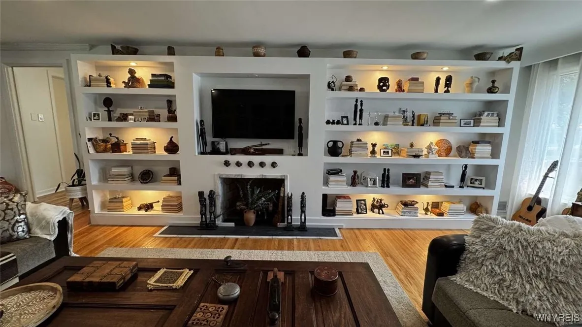 80 Edge Park Avenue, Buffalo, New York 14216, Buffalo, New York 14216, 3 Bedrooms Bedrooms, 9 Rooms Rooms,2 BathroomsBathrooms,Residential,Closed,80 Edge Park Avenue, Buffalo, New York 14216,0,B1630439