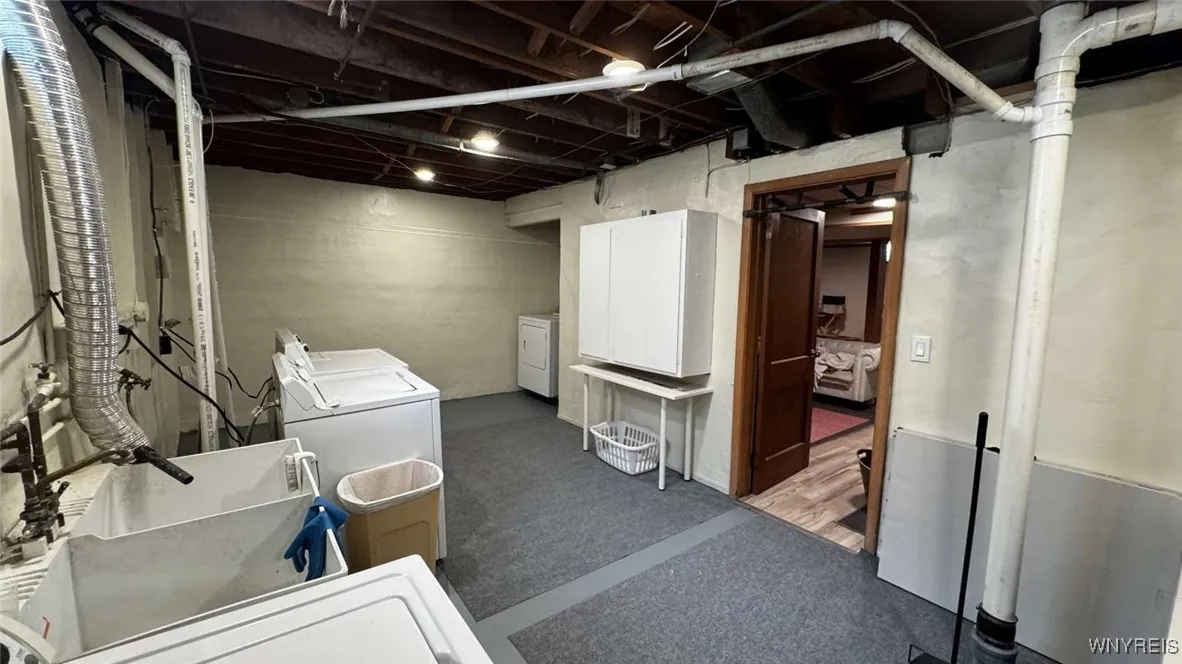 80 Edge Park Avenue, Buffalo, New York 14216, Buffalo, New York 14216, 3 Bedrooms Bedrooms, 9 Rooms Rooms,2 BathroomsBathrooms,Residential,Closed,80 Edge Park Avenue, Buffalo, New York 14216,0,B1630439