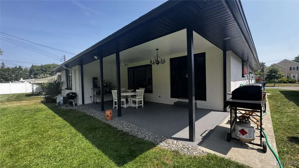 80 Edge Park Avenue, Buffalo, New York 14216, Buffalo, New York 14216, 3 Bedrooms Bedrooms, 9 Rooms Rooms,2 BathroomsBathrooms,Residential,Closed,80 Edge Park Avenue, Buffalo, New York 14216,0,B1630439