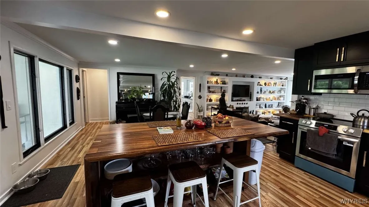 80 Edge Park Avenue, Buffalo, New York 14216, Buffalo, New York 14216, 3 Bedrooms Bedrooms, 9 Rooms Rooms,2 BathroomsBathrooms,Residential,Closed,80 Edge Park Avenue, Buffalo, New York 14216,0,B1630439