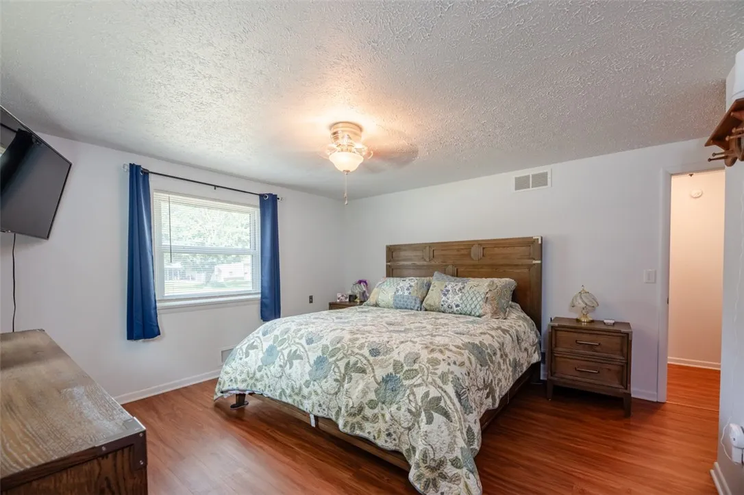 410 Thomar Drive, Webster, New York 14580, Webster, New York 14580, 3 Bedrooms Bedrooms, 5 Rooms Rooms,1 BathroomBathrooms,Residential,Closed,410 Thomar Drive, Webster, New York 14580,0,R1630106