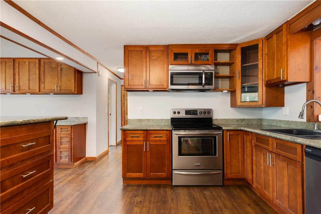 6858 Lakeview, Bath, New York 14810, Bath, New York 14810, 3 Bedrooms Bedrooms, 9 Rooms Rooms,1 BathroomBathrooms,Residential,Closed,6858 Lakeview, Bath, New York 14810,0,R1630230