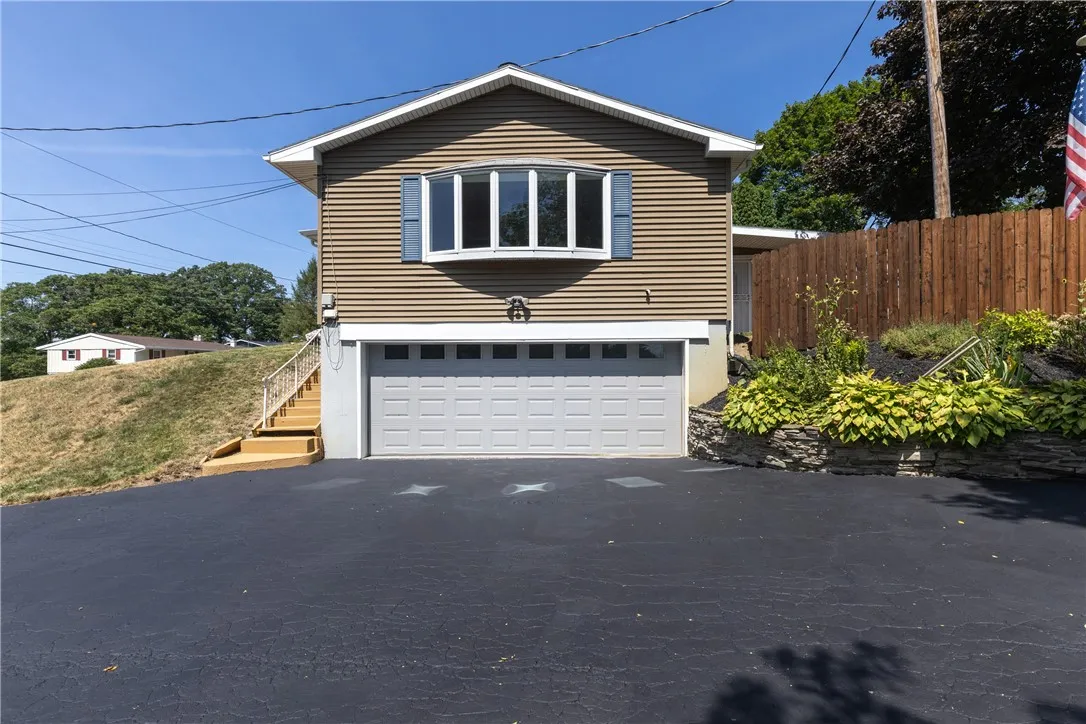 6858 Lakeview, Bath, New York 14810, Bath, New York 14810, 3 Bedrooms Bedrooms, 9 Rooms Rooms,1 BathroomBathrooms,Residential,Closed,6858 Lakeview, Bath, New York 14810,0,R1630230