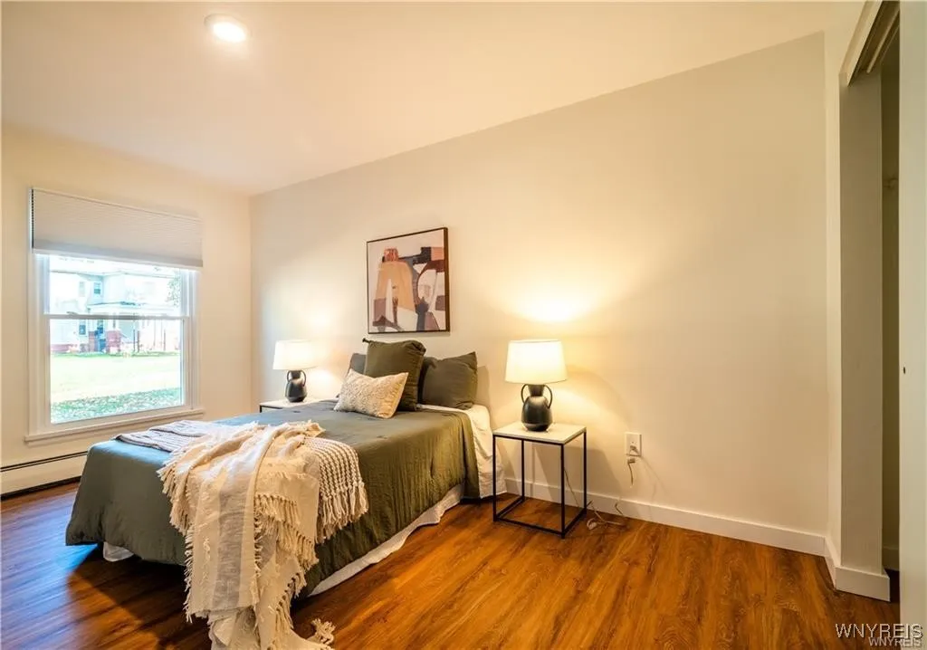 538 Linwood Avenue 10, Buffalo, New York 14209, Buffalo, New York 14209, 2 Bedrooms Bedrooms, 5 Rooms Rooms,1 BathroomBathrooms,Residential Lease,For Rent,538 Linwood Avenue 10, Buffalo, New York 14209,B1630447