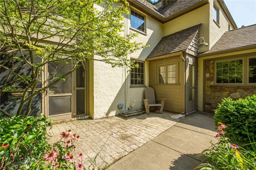 239 Avalon Drive, Brighton, New York 14618, Brighton, New York 14618, 3 Bedrooms Bedrooms, 8 Rooms Rooms,2 BathroomsBathrooms,Residential,Closed,239 Avalon Drive, Brighton, New York 14618,0,R1630452