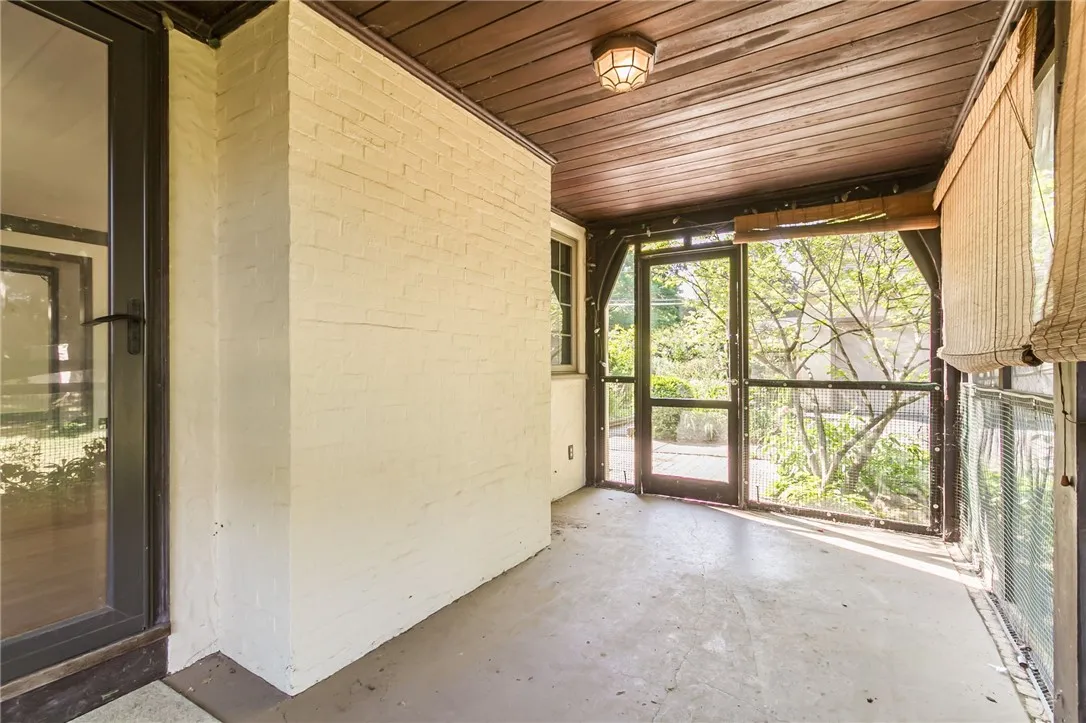 239 Avalon Drive, Brighton, New York 14618, Brighton, New York 14618, 3 Bedrooms Bedrooms, 8 Rooms Rooms,2 BathroomsBathrooms,Residential,Closed,239 Avalon Drive, Brighton, New York 14618,0,R1630452