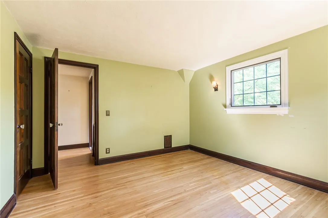 239 Avalon Drive, Brighton, New York 14618, Brighton, New York 14618, 3 Bedrooms Bedrooms, 8 Rooms Rooms,2 BathroomsBathrooms,Residential,Closed,239 Avalon Drive, Brighton, New York 14618,0,R1630452