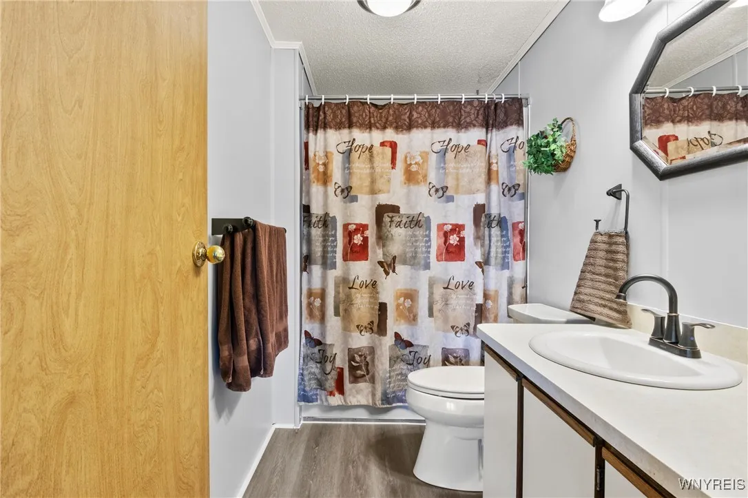 Main Full Bathroom