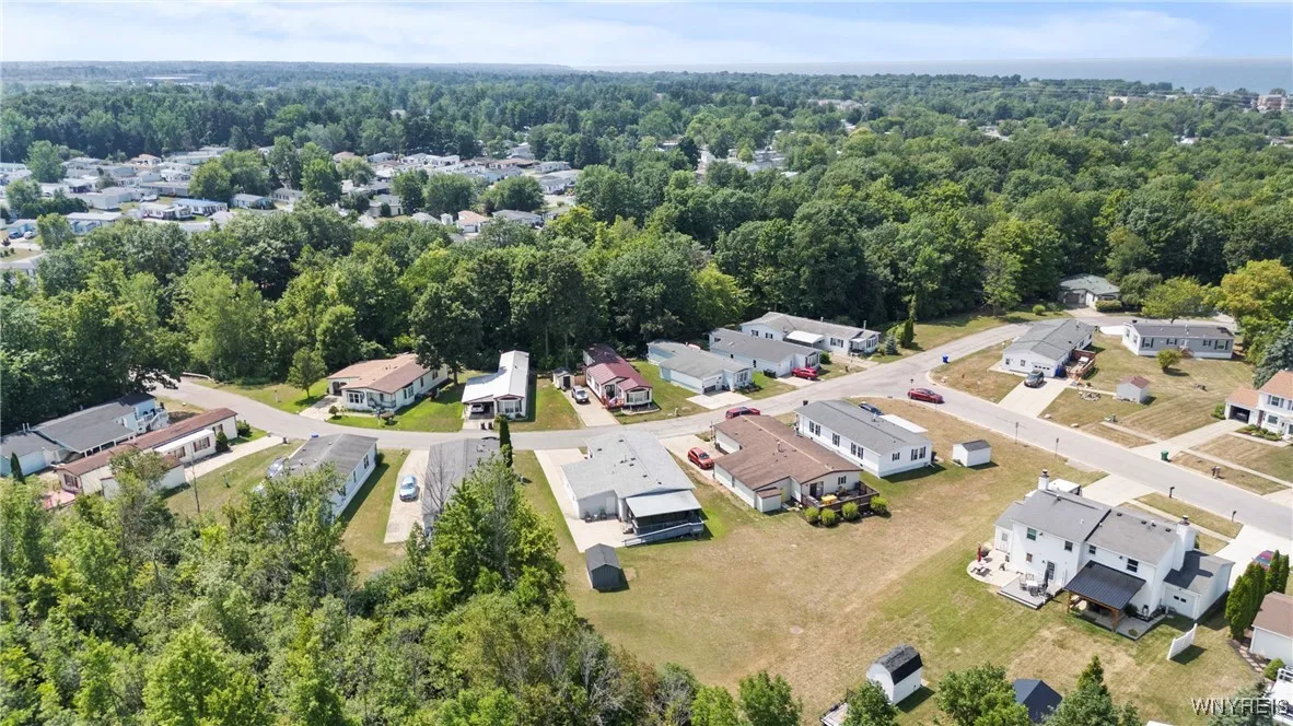 54 North Eaglecrest Drive, Hamburg, New York 14075, Hamburg, New York 14075, 3 Bedrooms Bedrooms, 6 Rooms Rooms,2 BathroomsBathrooms,Residential,For Sale,54 North Eaglecrest Drive, Hamburg, New York 14075,B1630436