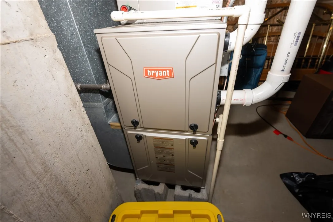 834 Bennett Road, Evans, New York 14006, Evans, New York 14006, 3 Bedrooms Bedrooms, 7 Rooms Rooms,2 BathroomsBathrooms,Residential,Closed,834 Bennett Road, Evans, New York 14006,0,B1630015