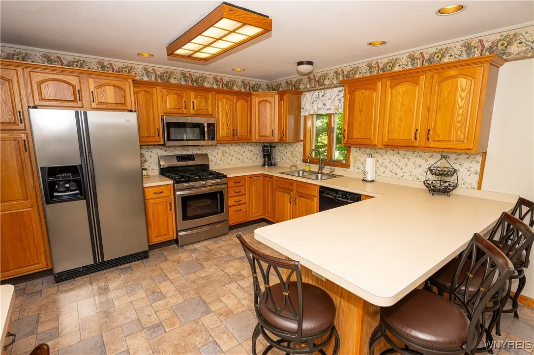 834 Bennett Road, Evans, New York 14006, Evans, New York 14006, 3 Bedrooms Bedrooms, 7 Rooms Rooms,2 BathroomsBathrooms,Residential,Closed,834 Bennett Road, Evans, New York 14006,0,B1630015