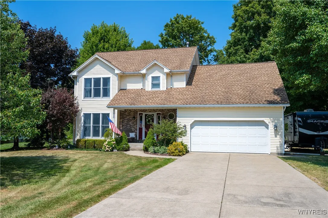 834 Bennett Road, Evans, New York 14006, Evans, New York 14006, 3 Bedrooms Bedrooms, 7 Rooms Rooms,2 BathroomsBathrooms,Residential,Closed,834 Bennett Road, Evans, New York 14006,0,B1630015