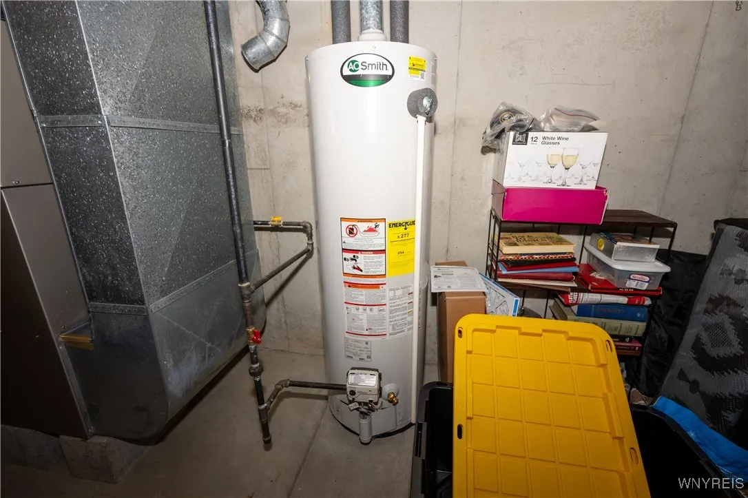 834 Bennett Road, Evans, New York 14006, Evans, New York 14006, 3 Bedrooms Bedrooms, 7 Rooms Rooms,2 BathroomsBathrooms,Residential,Closed,834 Bennett Road, Evans, New York 14006,0,B1630015