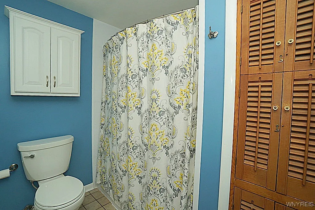 17 Patricia Drive, Tonawanda, New York 14150, Tonawanda, New York 14150, 4 Bedrooms Bedrooms, 8 Rooms Rooms,1 BathroomBathrooms,Residential,For Sale,17 Patricia Drive, Tonawanda, New York 14150,B1629877