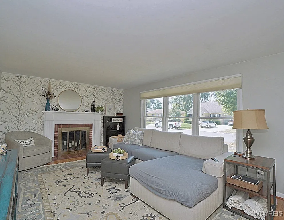 17 Patricia Drive, Tonawanda, New York 14150, Tonawanda, New York 14150, 4 Bedrooms Bedrooms, 8 Rooms Rooms,1 BathroomBathrooms,Residential,For Sale,17 Patricia Drive, Tonawanda, New York 14150,B1629877