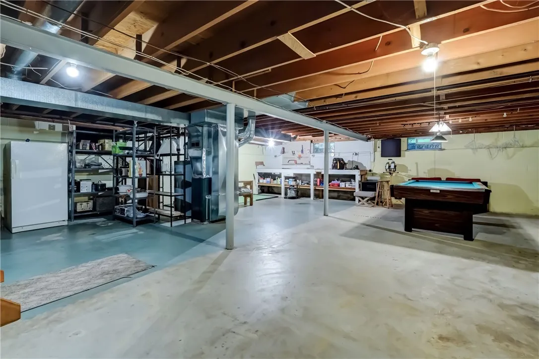 34 Harper Drive, Pittsford, New York 14534, Pittsford, New York 14534, 3 Bedrooms Bedrooms, 9 Rooms Rooms,2 BathroomsBathrooms,Residential,Closed,34 Harper Drive, Pittsford, New York 14534,0,R1629708