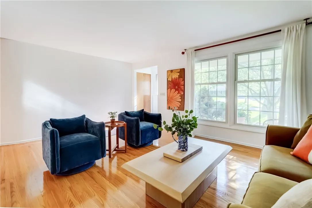 34 Harper Drive, Pittsford, New York 14534, Pittsford, New York 14534, 3 Bedrooms Bedrooms, 9 Rooms Rooms,2 BathroomsBathrooms,Residential,Closed,34 Harper Drive, Pittsford, New York 14534,0,R1629708