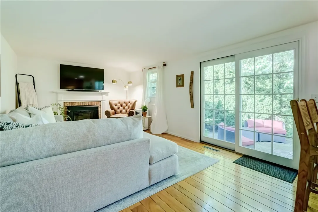 34 Harper Drive, Pittsford, New York 14534, Pittsford, New York 14534, 3 Bedrooms Bedrooms, 9 Rooms Rooms,2 BathroomsBathrooms,Residential,Closed,34 Harper Drive, Pittsford, New York 14534,0,R1629708