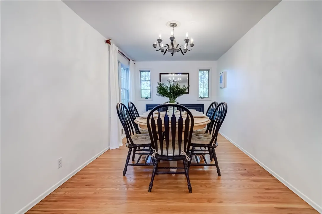 34 Harper Drive, Pittsford, New York 14534, Pittsford, New York 14534, 3 Bedrooms Bedrooms, 9 Rooms Rooms,2 BathroomsBathrooms,Residential,Closed,34 Harper Drive, Pittsford, New York 14534,0,R1629708