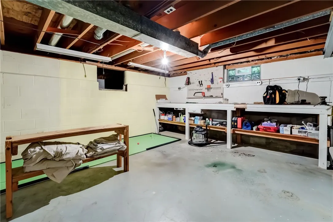 34 Harper Drive, Pittsford, New York 14534, Pittsford, New York 14534, 3 Bedrooms Bedrooms, 9 Rooms Rooms,2 BathroomsBathrooms,Residential,Closed,34 Harper Drive, Pittsford, New York 14534,0,R1629708