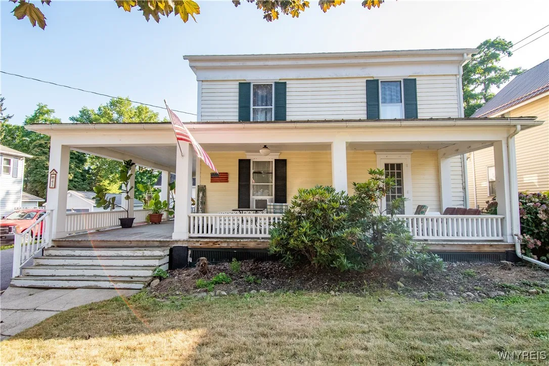 43 Lake Street, Perry, New York 14530, Perry, New York 14530, 4 Bedrooms Bedrooms, 12 Rooms Rooms,2 BathroomsBathrooms,Residential,Closed,43 Lake Street, Perry, New York 14530,0,B1629959