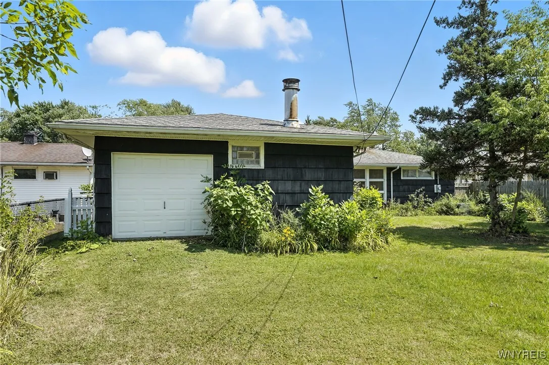 542 Woodstock Avenue, Tonawanda, New York 14150, Tonawanda, New York 14150, 3 Bedrooms Bedrooms, 7 Rooms Rooms,2 BathroomsBathrooms,Residential,For Sale,542 Woodstock Avenue, Tonawanda, New York 14150,B1630290