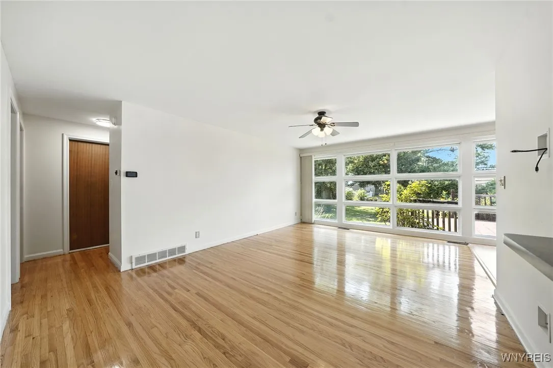 542 Woodstock Avenue, Tonawanda, New York 14150, Tonawanda, New York 14150, 3 Bedrooms Bedrooms, 7 Rooms Rooms,2 BathroomsBathrooms,Residential,For Sale,542 Woodstock Avenue, Tonawanda, New York 14150,B1630290