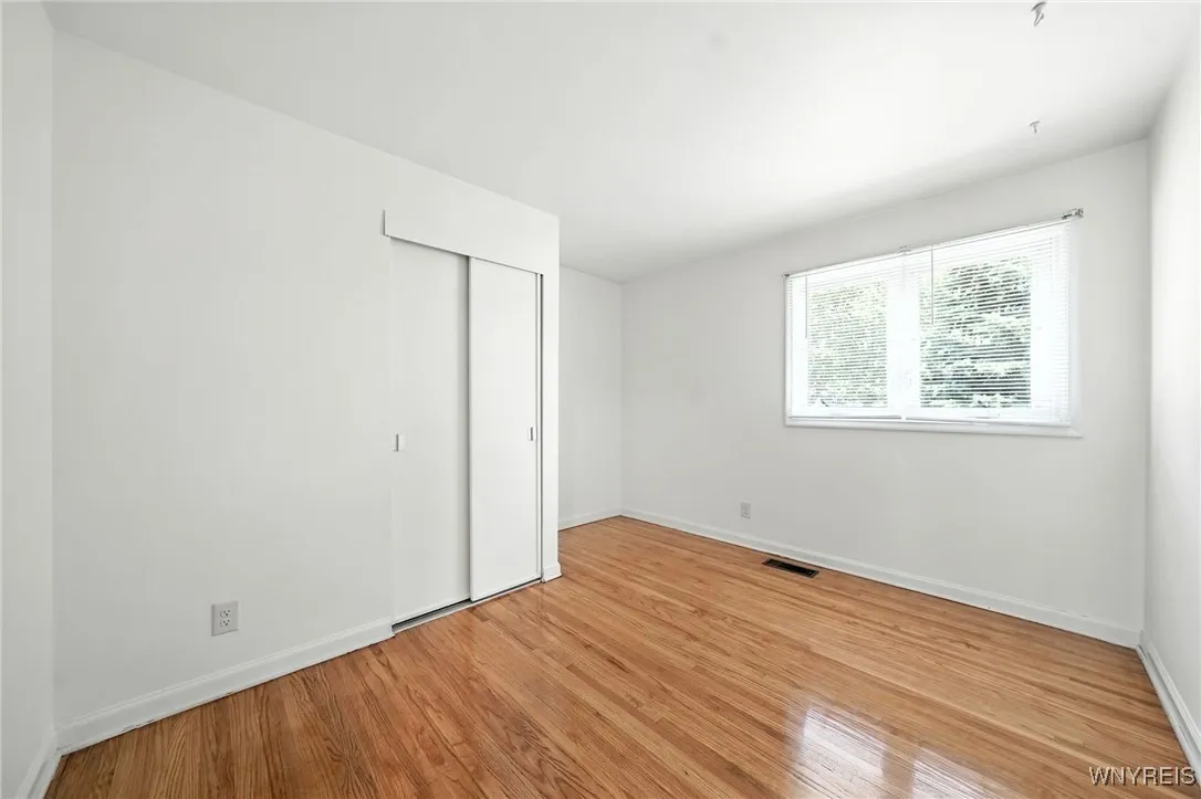 542 Woodstock Avenue, Tonawanda, New York 14150, Tonawanda, New York 14150, 3 Bedrooms Bedrooms, 7 Rooms Rooms,2 BathroomsBathrooms,Residential,For Sale,542 Woodstock Avenue, Tonawanda, New York 14150,B1630290