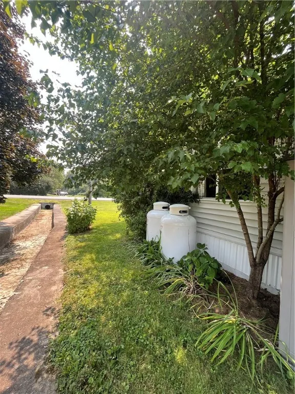 3718 State Route 96 Road, Manchester, New York 145, Manchester, New York 14548, 2 Bedrooms Bedrooms, 4 Rooms Rooms,1 BathroomBathrooms,Residential,Closed,3718 State Route 96 Road, Manchester, New York 145,0,R1629933
