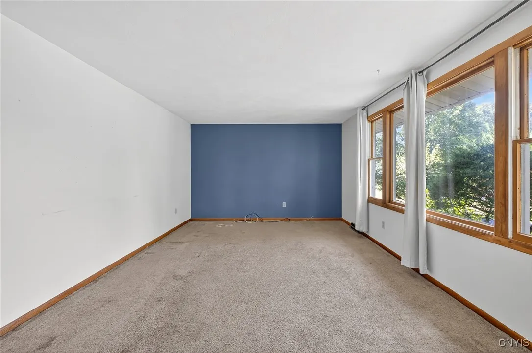 4873 Greystone Drive, Salina, New York 13088, Salina, New York 13088, 2 Bedrooms Bedrooms, 5 Rooms Rooms,1 BathroomBathrooms,Residential,Closed,4873 Greystone Drive, Salina, New York 13088,0,S1629911