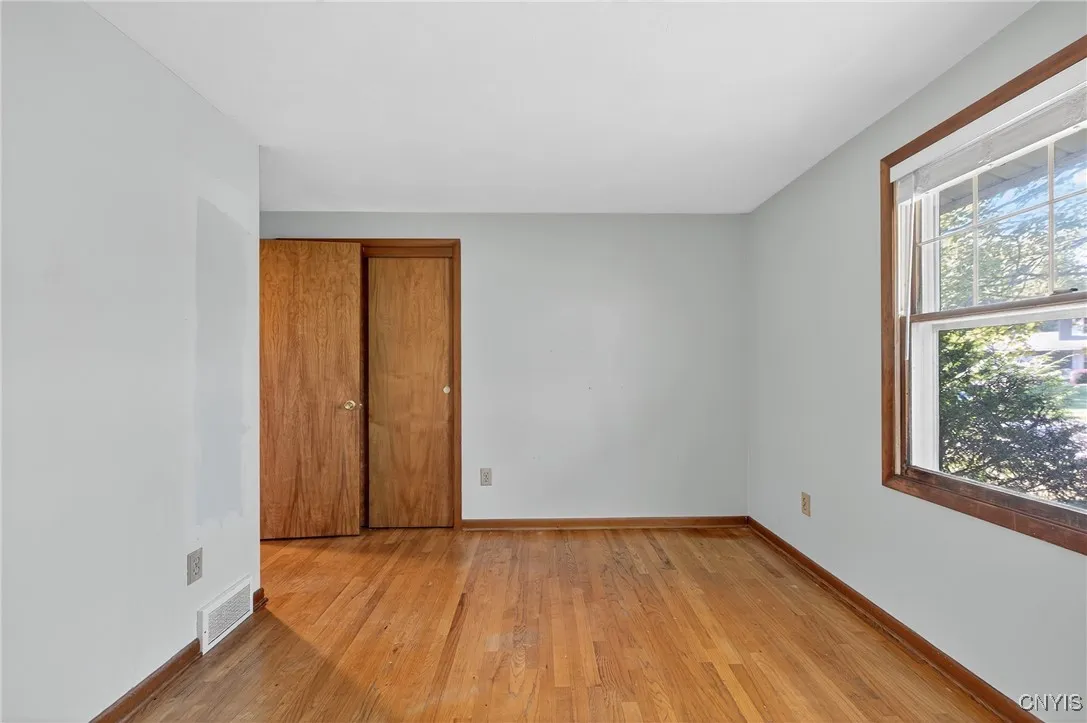 4873 Greystone Drive, Salina, New York 13088, Salina, New York 13088, 2 Bedrooms Bedrooms, 5 Rooms Rooms,1 BathroomBathrooms,Residential,Closed,4873 Greystone Drive, Salina, New York 13088,0,S1629911