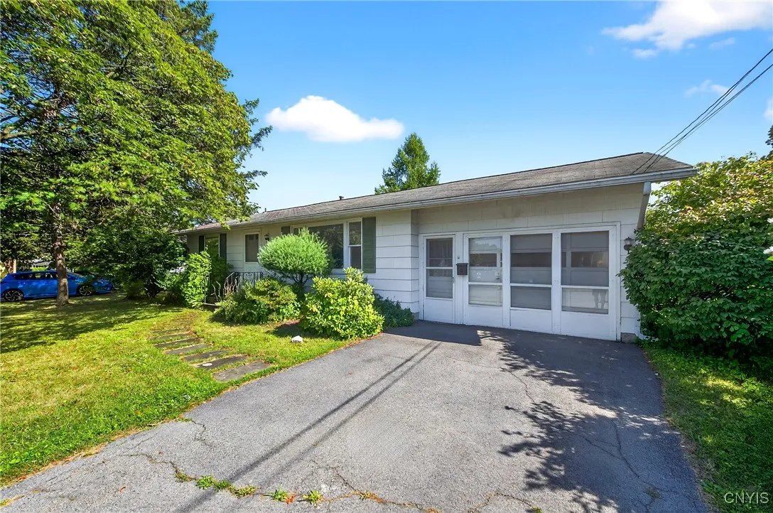 4873 Greystone Drive, Salina, New York 13088, Salina, New York 13088, 2 Bedrooms Bedrooms, 5 Rooms Rooms,1 BathroomBathrooms,Residential,Closed,4873 Greystone Drive, Salina, New York 13088,0,S1629911