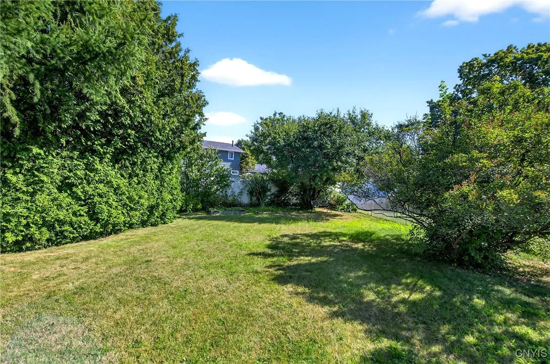 4873 Greystone Drive, Salina, New York 13088, Salina, New York 13088, 2 Bedrooms Bedrooms, 5 Rooms Rooms,1 BathroomBathrooms,Residential,Closed,4873 Greystone Drive, Salina, New York 13088,0,S1629911