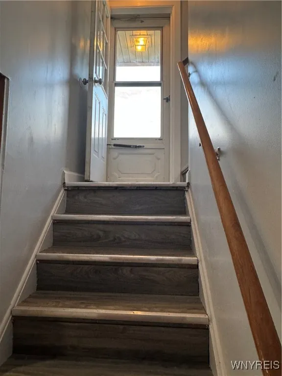 66 Kent Avenue, Hamburg, New York 14219, Hamburg, New York 14219, 4 Bedrooms Bedrooms, 6 Rooms Rooms,2 BathroomsBathrooms,Residential,For Sale,66 Kent Avenue, Hamburg, New York 14219,B1630025