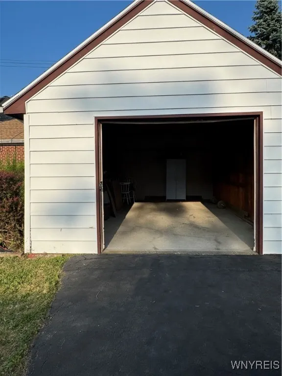 66 Kent Avenue, Hamburg, New York 14219, Hamburg, New York 14219, 4 Bedrooms Bedrooms, 6 Rooms Rooms,2 BathroomsBathrooms,Residential,For Sale,66 Kent Avenue, Hamburg, New York 14219,B1630025