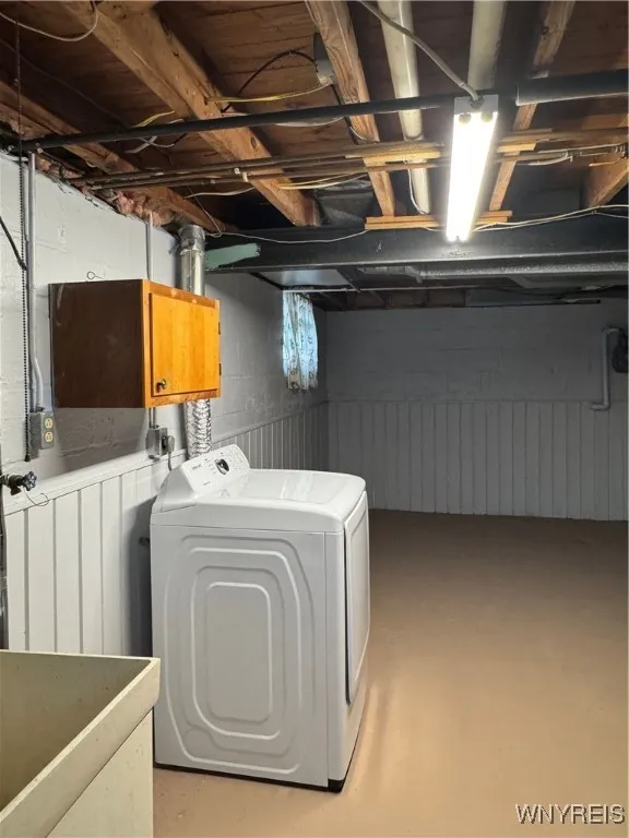 66 Kent Avenue, Hamburg, New York 14219, Hamburg, New York 14219, 4 Bedrooms Bedrooms, 6 Rooms Rooms,2 BathroomsBathrooms,Residential,For Sale,66 Kent Avenue, Hamburg, New York 14219,B1630025