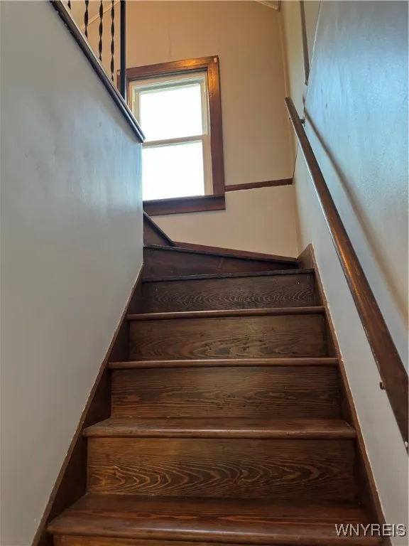 66 Kent Avenue, Hamburg, New York 14219, Hamburg, New York 14219, 4 Bedrooms Bedrooms, 6 Rooms Rooms,2 BathroomsBathrooms,Residential,For Sale,66 Kent Avenue, Hamburg, New York 14219,B1630025
