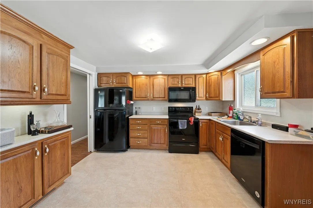 80 Alberta Drive, Amherst, New York 14226, Amherst, New York 14226, 3 Bedrooms Bedrooms, 7 Rooms Rooms,1 BathroomBathrooms,Residential,For Sale,80 Alberta Drive, Amherst, New York 14226,B1630351