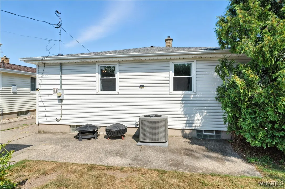 80 Alberta Drive, Amherst, New York 14226, Amherst, New York 14226, 3 Bedrooms Bedrooms, 7 Rooms Rooms,1 BathroomBathrooms,Residential,For Sale,80 Alberta Drive, Amherst, New York 14226,B1630351