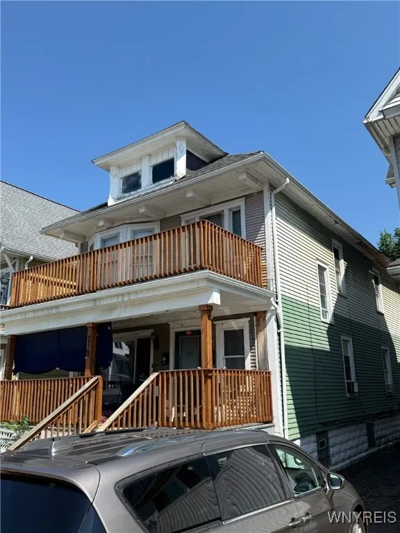 219 Stevenson Street, Buffalo, New York 14210, Buffalo, New York 14210, 6 Bedrooms Bedrooms, ,2 BathroomsBathrooms,Residential,Closed,219 Stevenson Street, Buffalo, New York 14210,0,B1627438