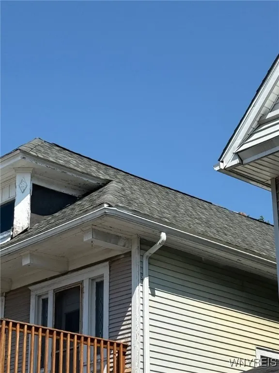 219 Stevenson Street, Buffalo, New York 14210, Buffalo, New York 14210, 6 Bedrooms Bedrooms, ,2 BathroomsBathrooms,Residential,Closed,219 Stevenson Street, Buffalo, New York 14210,0,B1627438