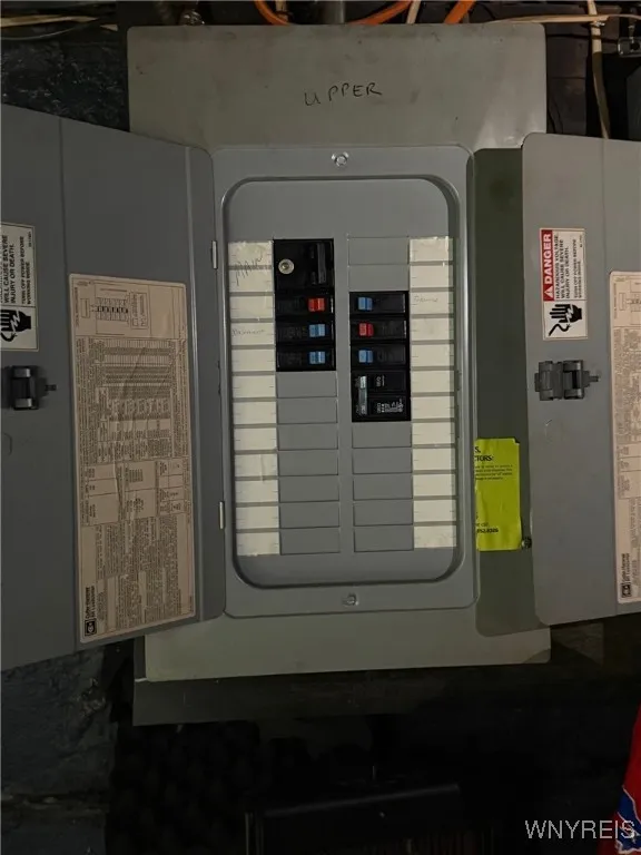 219 Stevenson Street, Buffalo, New York 14210, Buffalo, New York 14210, 6 Bedrooms Bedrooms, ,2 BathroomsBathrooms,Residential,Closed,219 Stevenson Street, Buffalo, New York 14210,0,B1627438