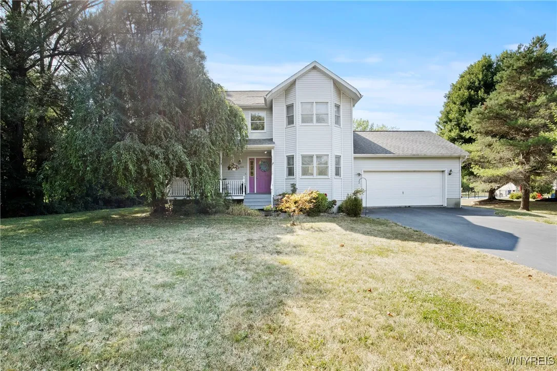 1480 Town Line Road, Lancaster, New York 14086, Lancaster, New York 14086, 4 Bedrooms Bedrooms, 8 Rooms Rooms,2 BathroomsBathrooms,Residential,Closed,1480 Town Line Road, Lancaster, New York 14086,0,B1630448