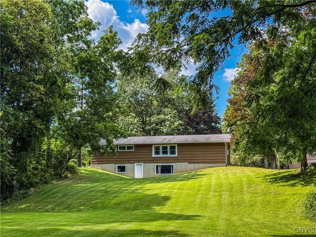 316 West Seneca Street, Manlius, New York 13104, Manlius, New York 13104, 3 Bedrooms Bedrooms, 8 Rooms Rooms,1 BathroomBathrooms,Residential,For Sale,316 West Seneca Street, Manlius, New York 13104,S1628813