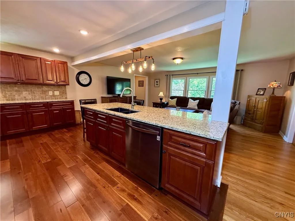 316 West Seneca Street, Manlius, New York 13104, Manlius, New York 13104, 3 Bedrooms Bedrooms, 8 Rooms Rooms,1 BathroomBathrooms,Residential,For Sale,316 West Seneca Street, Manlius, New York 13104,S1628813