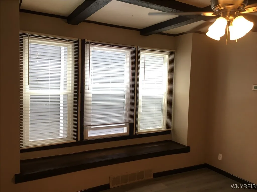 84 Arnold Street, Buffalo, New York 14213, Buffalo, New York 14213, 6 Bedrooms Bedrooms, ,2 BathroomsBathrooms,Residential,For Sale,84 Arnold Street, Buffalo, New York 14213,B1625654